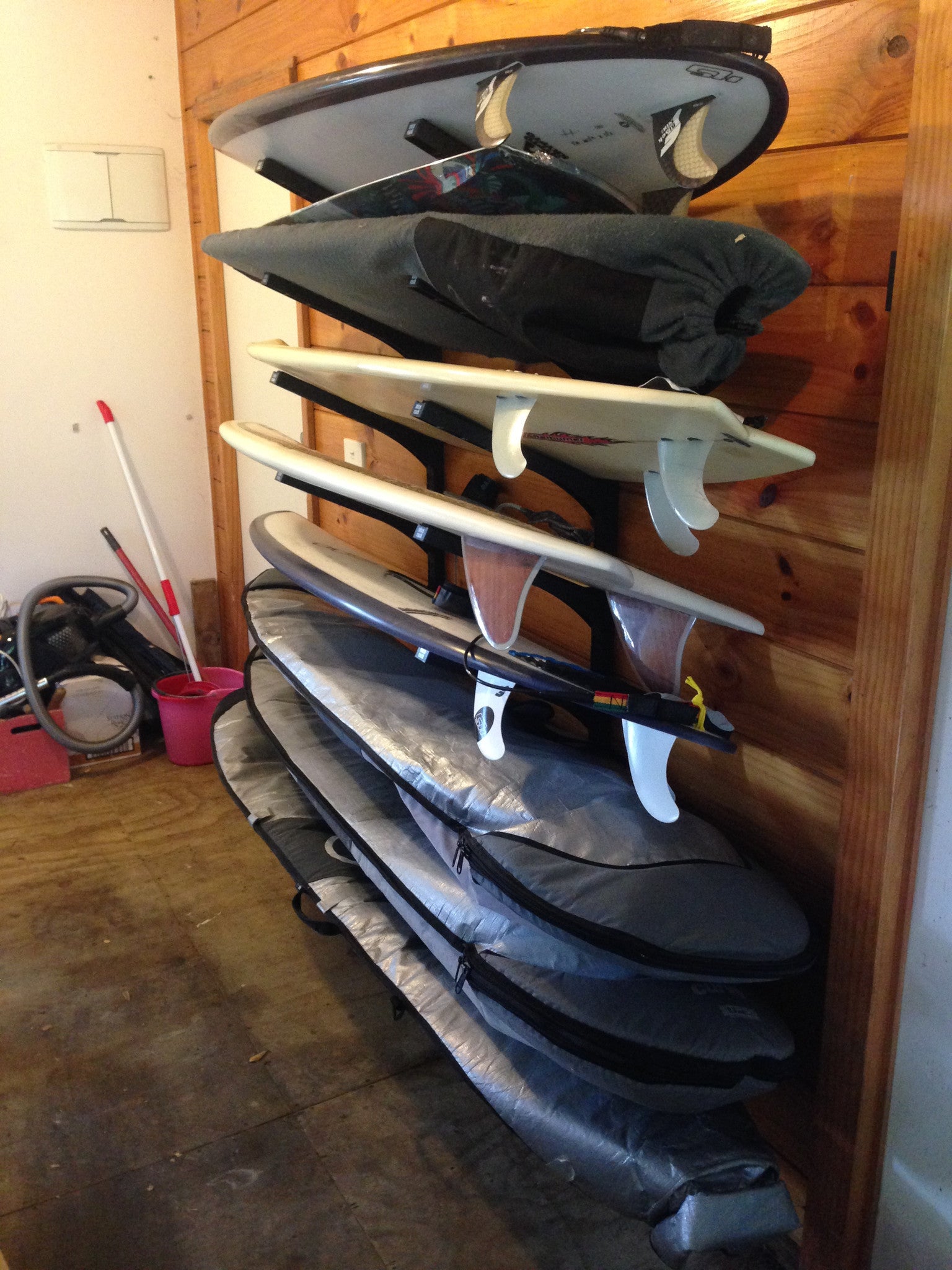 Nice Rack surfboard wall racks Australia, expandable modular surf racks ...
